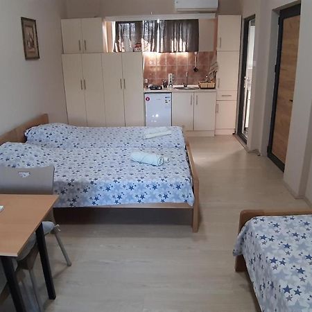 Goka Apartments غيفيغليا المظهر الخارجي الصورة