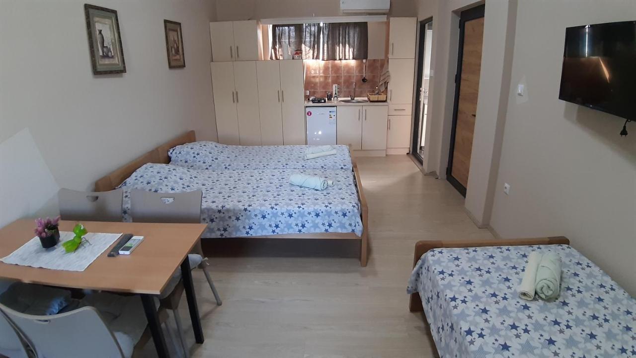 Goka Apartments غيفيغليا المظهر الخارجي الصورة